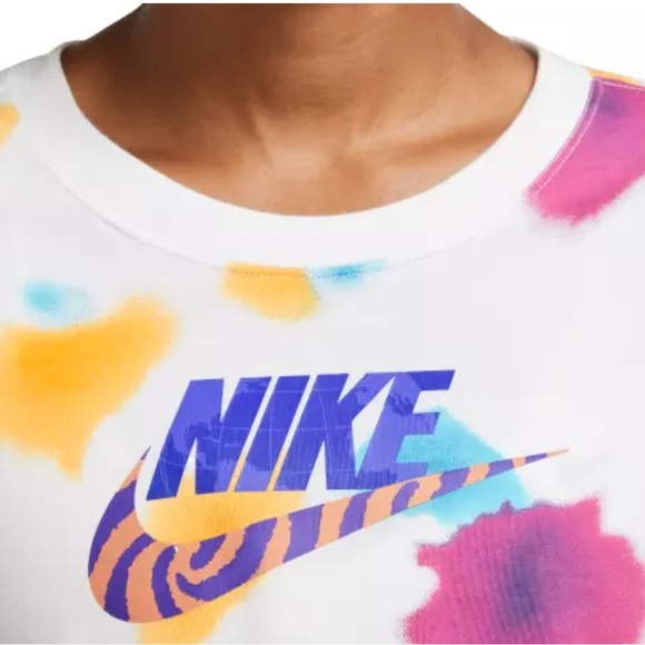 Nike Women's Festival Crop Graphic Short Sleeve T-shirt - Women's Large - NWT - Picture 3 of 4